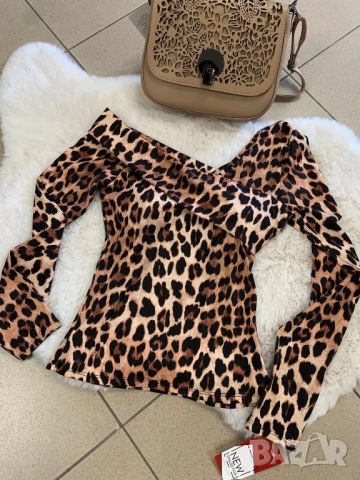 блуза с леопардов принт , снимка 2 - Блузи с дълъг ръкав и пуловери - 51525947