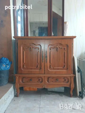 Малък шкаф стил Луи 14, снимка 1