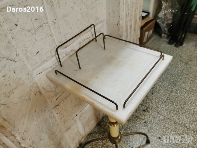 Мраморна масичка за телефон , снимка 4 - Антикварни и старинни предмети - 41920487