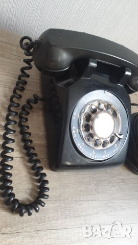 Стар телефон с шайба, снимка 4 - Антикварни и старинни предмети - 41905890