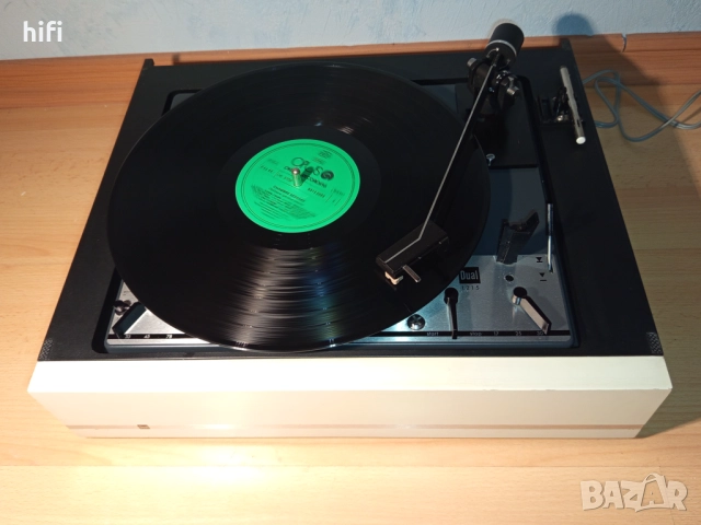 Автоматичен грамофон Dual 1215, снимка 2 - Грамофони - 52923753