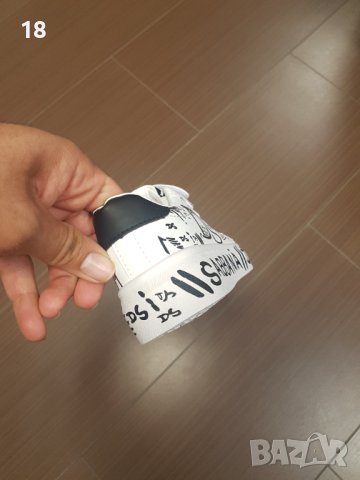 Обувки, снимка 4 - Дамски ежедневни обувки - 40373331