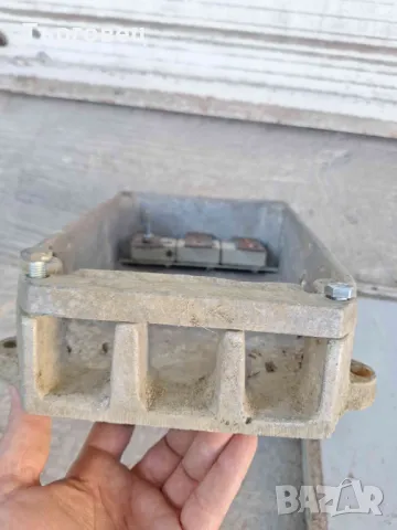 Кутия алуминиева разклонителна за външен монтаж,   подходяща за трифазен ток  с метален /ламаринен к, снимка 3 - Други стоки за дома - 50337620