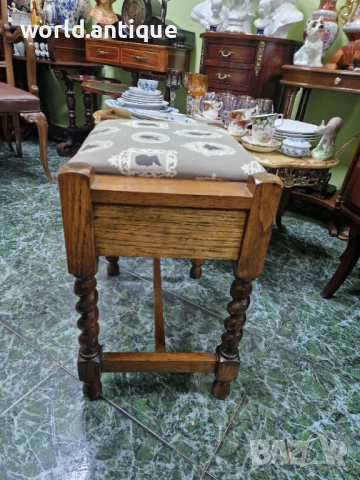Прекрасна антикварна английска дървена табуретка стол за пиано , снимка 7 - Антикварни и старинни предмети - 52322549