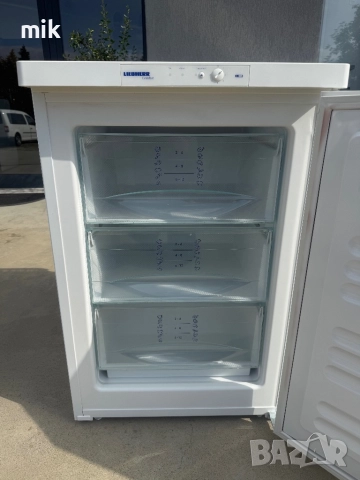Малък фризер Либхер като нов, снимка 2 - Фризери - 52036184