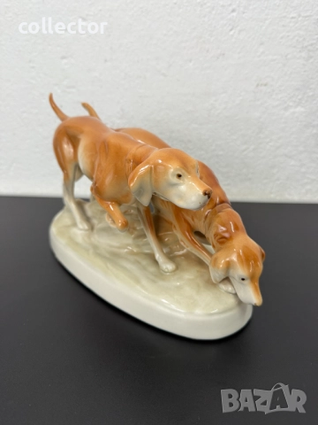 Порцеланова фигурка Royal Dux ловни кучета. №7478, снимка 2 - Колекции - 52047886