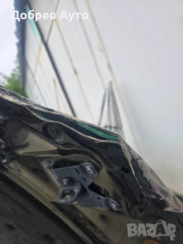 Продаваме преден капак от Audi A8/S8 D4 Matrix с забележка, снимка 4 - Части - 51963010