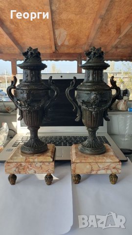 Красиви антикварни френски вази- гарнитури декорация- камина 