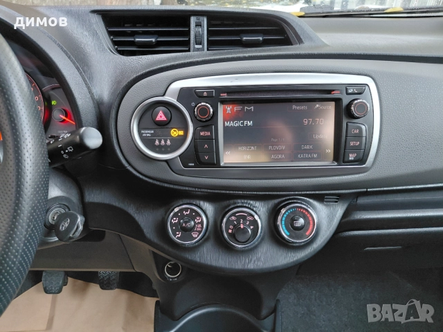 Тойота Yaris 99кс/1.33 Бензин, снимка 13 - Автомобили и джипове - 52185885
