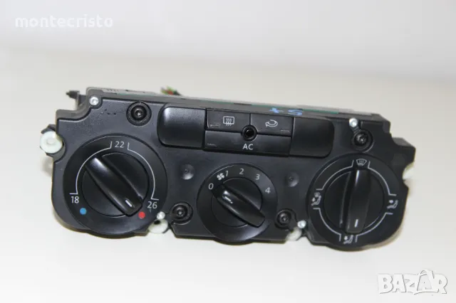 Панел климатик VW Golf 5 Plus (2004-2009г.) 5M1820045A управление климатроник 5M1 820 045 A, снимка 2 - Части - 49205193