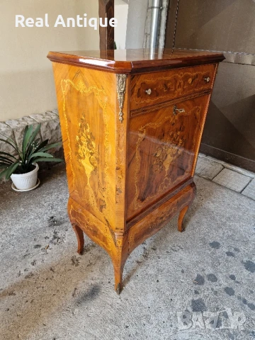 Уникален голям антикварен френски шкаф скрин бар интарзия, снимка 4 - Антикварни и старинни предмети - 51050052