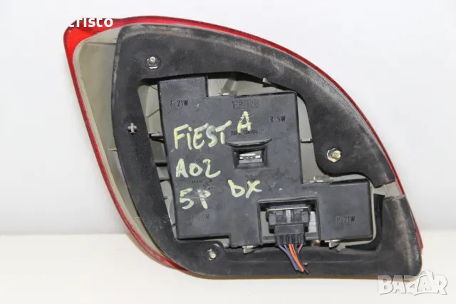 Десен стоп Ford Fiesta MK4 (1995-2002г.) Форд Фиеста / 1044154, снимка 4 - Части - 48513250