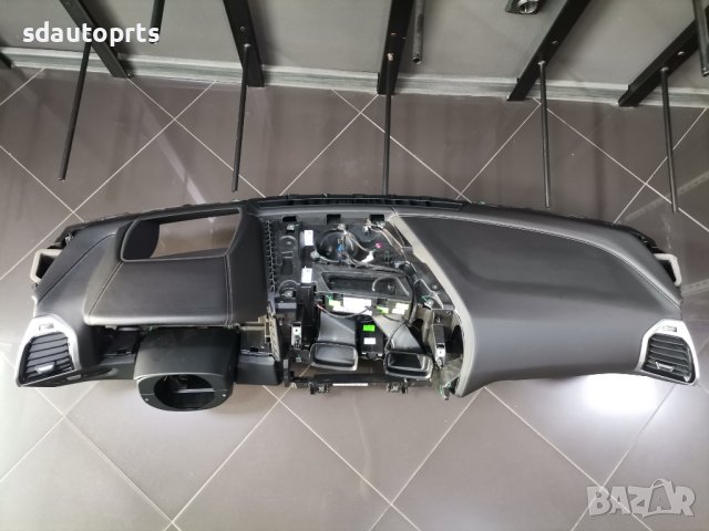 Арматурно Табло BMW 8 G14 G15 G16 Черна Гладка Merino Кожа HUD БМВ - A50, снимка 2 - Части - 41333936