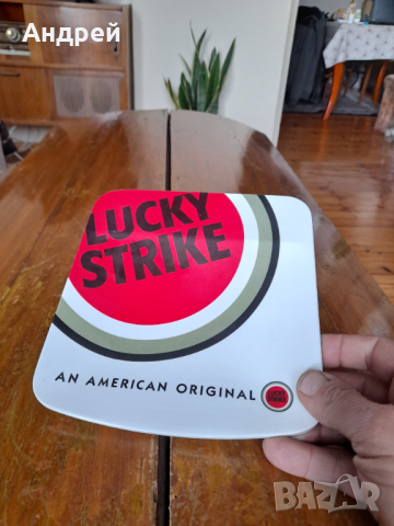 Стар монетник Lucky Strike, снимка 2 - Други ценни предмети - 44744415