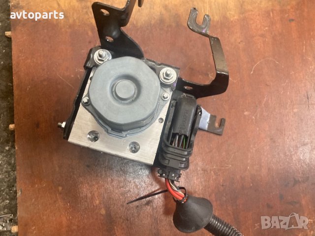 Renault clio 4 2015година 1.5dci ABS, снимка 4 - Части - 40914765