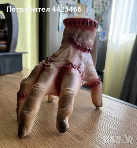 Интерактивна движеща се ръка "Нещото" (Thing) от Wednesday / Семейство Адам