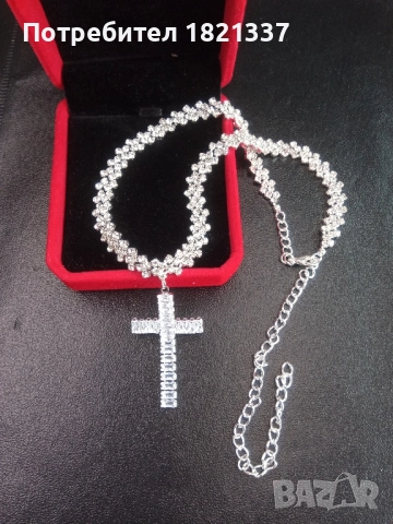Дамско колие с кръст , снимка 5 - Колиета, медальони, синджири - 52681028