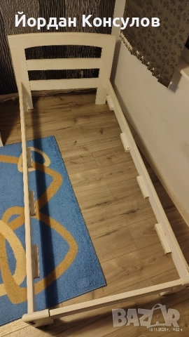 Два броя Бяли дървени легла за матрак размер 186/82