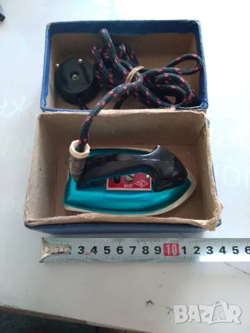 Ретро, миниатюрна ютия от СССР, снимка 8 - Антикварни и старинни предмети - 50153272