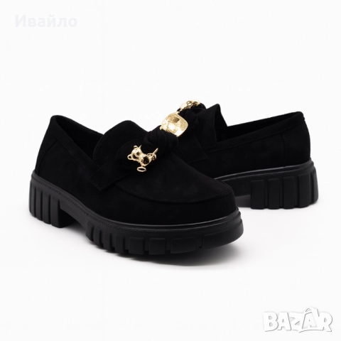 Дамски черни мокасини от еко велур с масивна подметка и златист аксесоар, снимка 3 - Дамски ежедневни обувки - 52096875