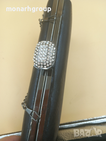 Дамска чанта (чисто нова), снимка 3 - Чанти - 44574518