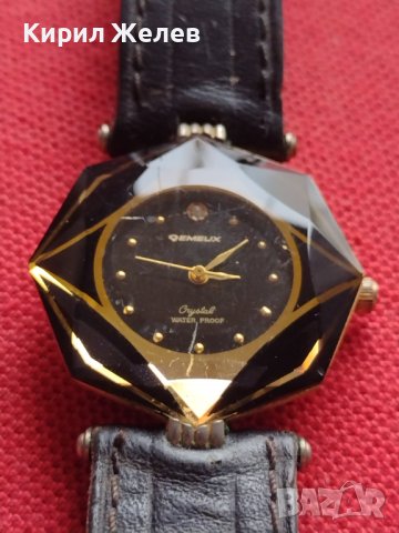 ДАМСКИ ЧАСОВНИК QEMEUX CRISTAL WATER PROOF МНОГО КРАСИВ СТИЛЕН ДИЗАЙН С КОЖЕНА КАИШКА 33333, снимка 3 - Дамски - 38702842