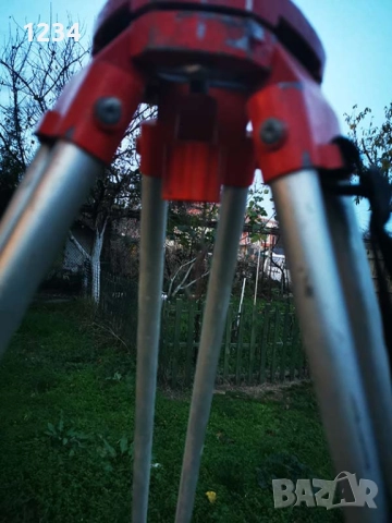 алуминиев трипод стенд за оптичен нивел (стойка) геодезическа тринога  , снимка 3 - Други инструменти - 52896604