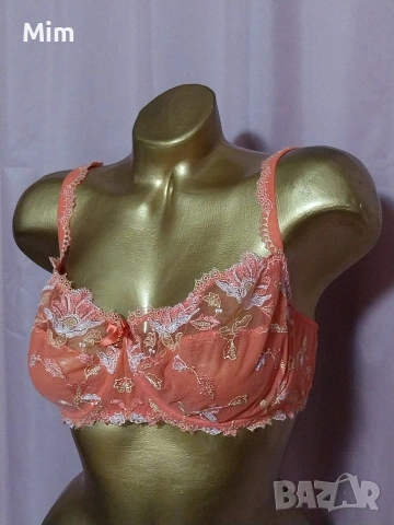 LISE CHARMEL 85 D Дантелен сутиен в розово и светло зелено, снимка 7 - Бельо - 53015417