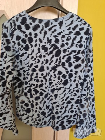 Дамска блуза с дълъг ръкав размер М, снимка 4 - Блузи с дълъг ръкав и пуловери - 41415491