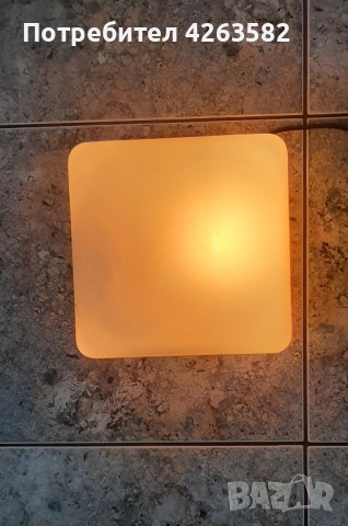 Стъклен аплик 20Х20 см, снимка 2 - Лампи за стена - 52402597