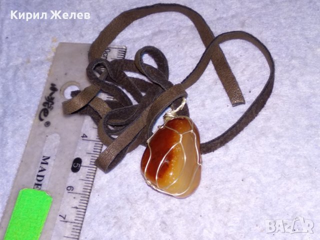 КРАСИВ ВИНТИДЖ - АРТ МЕДАЛЬОН НАТУРАЛЕН КАМЪК КАРНЕОЛ с ШНУРЧЕ от ВЕЛУР 21231, снимка 5 - Колиета, медальони, синджири - 41483298
