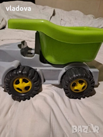 Детски камион, снимка 4 - Коли, камиони, мотори, писти - 51599079