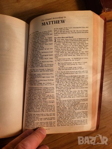 американска библия American Bible 834 стр. стария и новия завет -Кинг Джеймс, king james version, снимка 10 - Антикварни и старинни предмети - 40352746