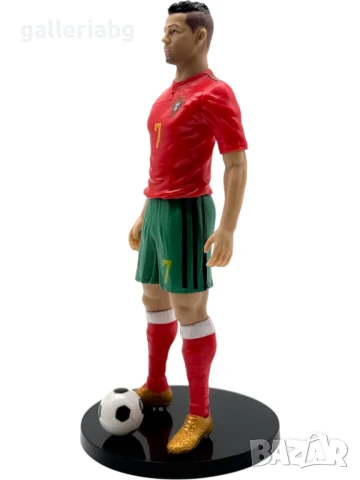 Футболна фигура на футболист Кристиано Роналдо (Cristiano Ronaldo) CR7, снимка 8 - Фигурки - 50615971