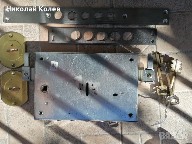 Касова брава за входна врата, снимка 2 - Входни врати - 56372645