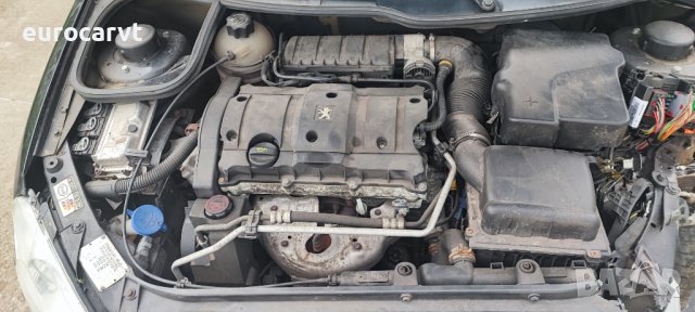 на части Peugeot 206 CC 1.6i *NFU*, снимка 10 - Автомобили и джипове - 41825056