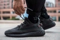 adidas Yeezy Boost 350 V2 номер 40 оригинални маратонки , снимка 4
