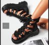 Дамски сандали на платформа в черен цвят 
