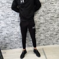 Спортен екип UNDER ARMOUR , снимка 1 - Спортни дрехи, екипи - 34829279