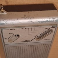 AM радиоприемник Siemens RT711, снимка 3 - Радиокасетофони, транзистори - 40614917
