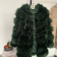 Пухено палто в размер S, снимка 9 - Палта, манта - 44407301
