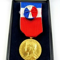 Франция-Почетен медал на труда 3-та степен-Оригинал-Позлата-Сребро, снимка 2 - Колекции - 34358615