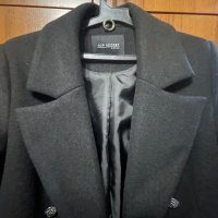 Дамско палто, 34 номер, S размер, снимка 2 - Палта, манта - 39170571