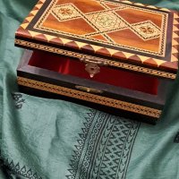 Сирийска дървена кутия с инкрустации, снимка 2 - Антикварни и старинни предмети - 39354593
