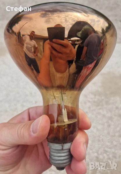 Инфрачервена лампа за отопление на животни, кокошки,пилета , снимка 1