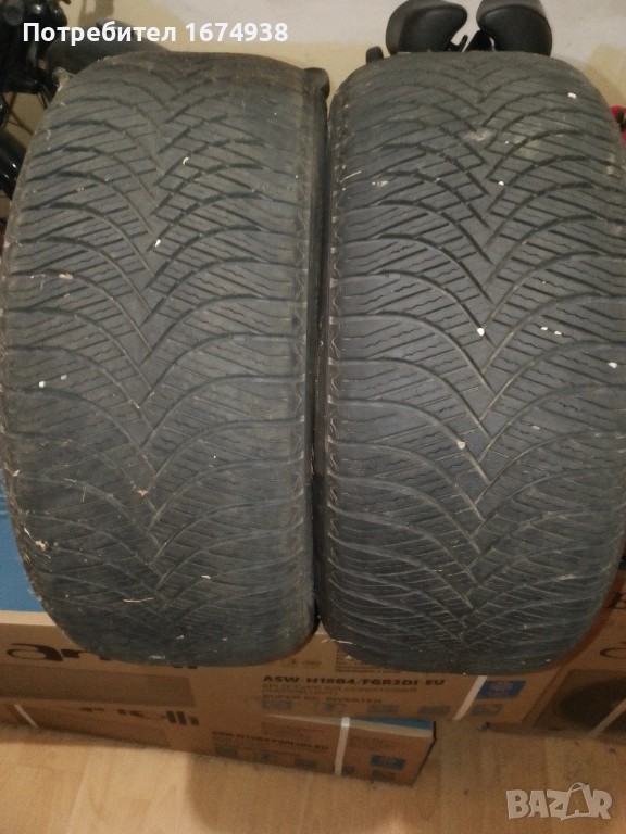 Продават се два броя зимни гуми 235 45 17, снимка 1