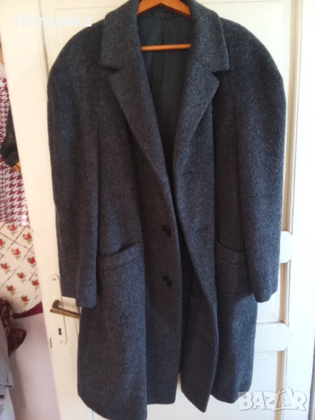 На вашето внимание - българско черно палто, снимка 1