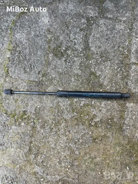 Амортисьор багажник Фолксваген Голф 5 VW Golf, снимка 1