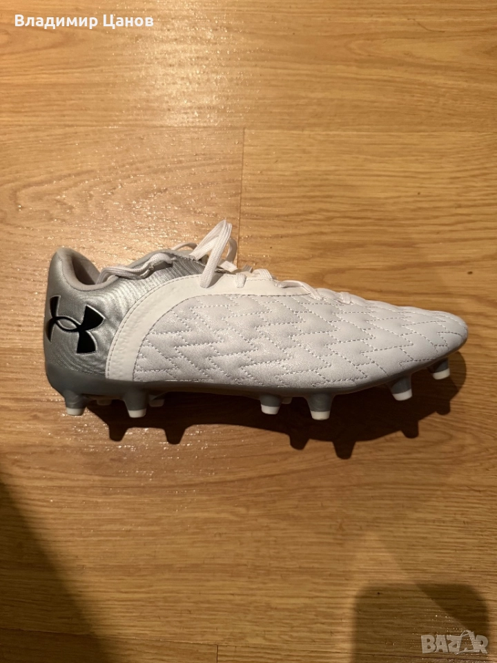 Футболни обувки Under Armour номер:43, снимка 1