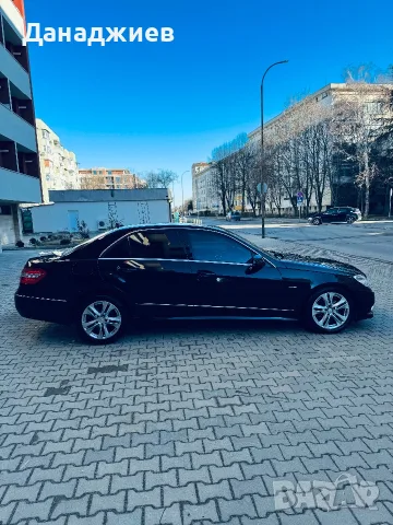 Продавам Mercedes E220, снимка 4 - Автомобили и джипове - 56061338